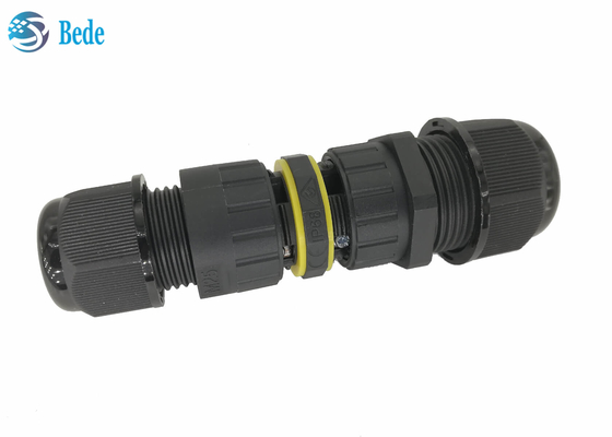 A saída impermeável dos pinos dos conectores de cabo 3 do IP 68 2~4 fios suporta a corrente de alta tensão e alta