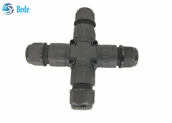 Tipo conector impermeável 3 de X de 4-Channel Ip68 - ideal de Polos para 3 Pin Wires