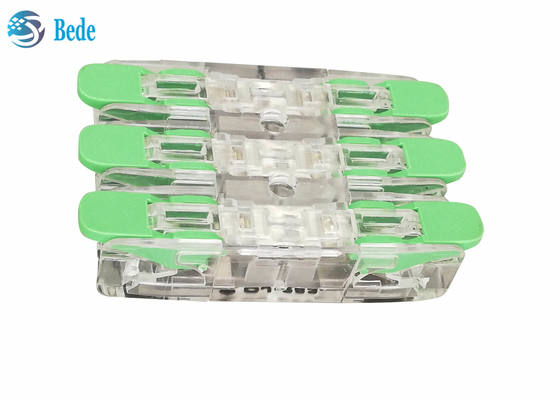 O conector rápido universal PA66 3 do fio e do fio do cabo entrou 3 a saída 450V