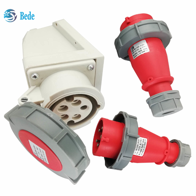 Tomada 3P+N+E e soquete industriais IP67 AC220-415V parede de 16 e 32 ampères que monta o tipo