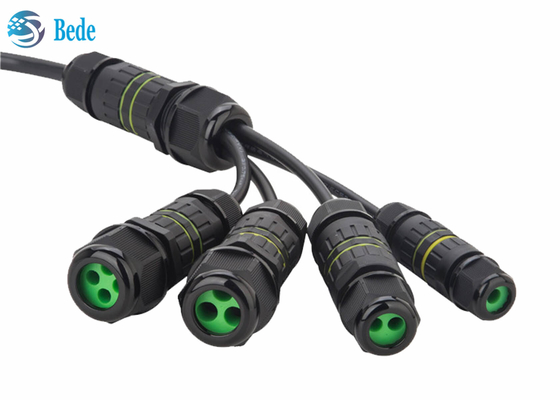 Saída impermeável dos pinos dos conectores de cabo IP68 4 2~4 fios para a iluminação exterior da fonte musical